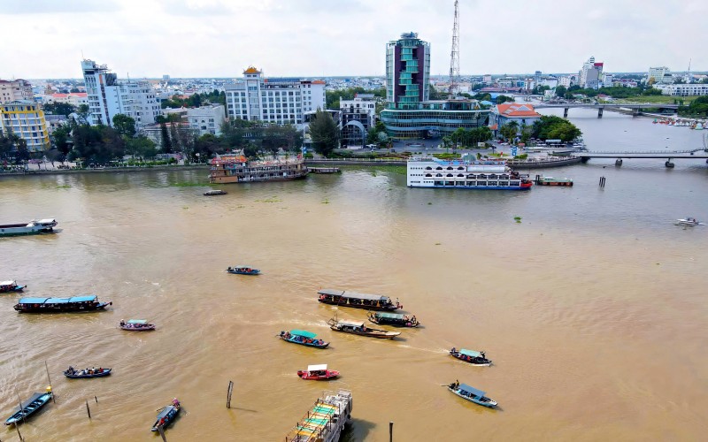 Cần Thơ kiến tạo động lực tăng trưởng mới, hướng tới. trung tâm kinh tế biển, thương mại và đô thị hiện đại của Đồng bằng sông Cửu Long