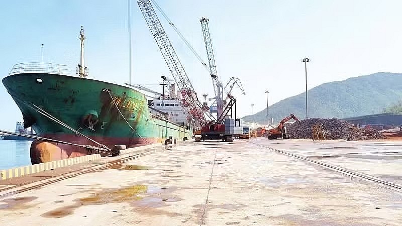 Berth No. 3 at Vung Ang Port is managed and operated by the Lao-Viet International Port Joint Stock Company.