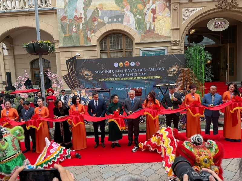 Nationwide Campaign Launched for a Greener, Cleaner Vietnam