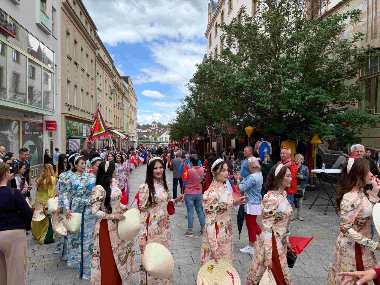 Nationwide Campaign Launched for a Greener, Cleaner Vietnam