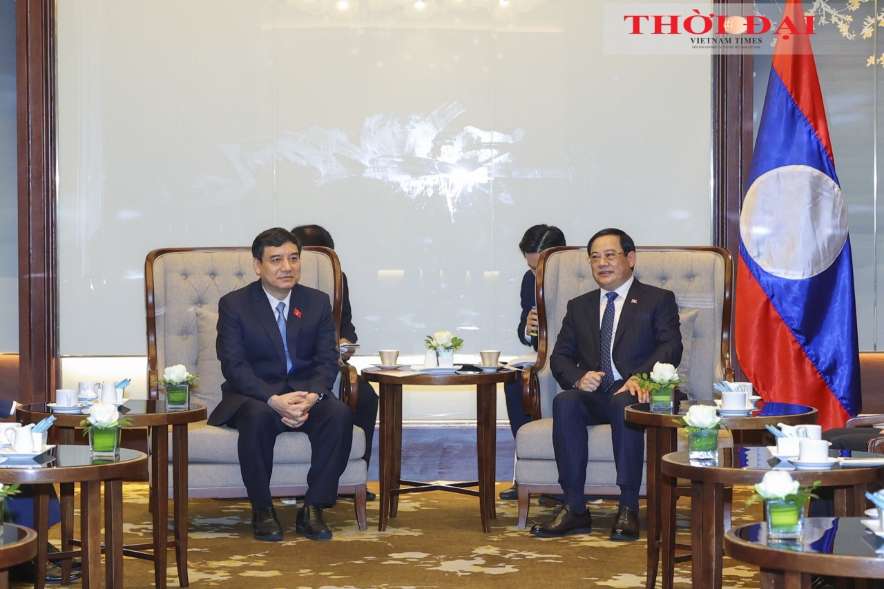 Prime Minister Sonexay Siphandone: Laos Gives Top Priority to Relations with Vietnam