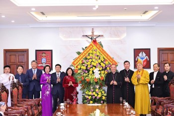 Đổi mới công tác tín ngưỡng, tôn giáo để củng cố khối đại đoàn kết toàn dân tộc
