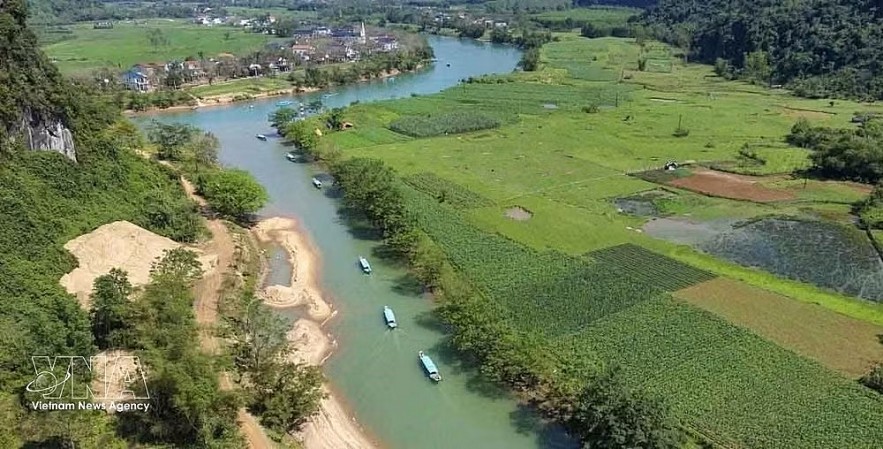 Phong Nha in the central province of Quang Tri is recognised by online travel platform Agoda as one of outstanding resort destinations connected to nature in Asia in 2026. (Photo: VNA)