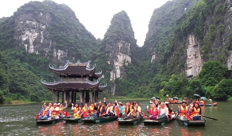 Vietnam Welcomes Record Number of International Tourists Vietnam Welcomes Record Number of International Tourists