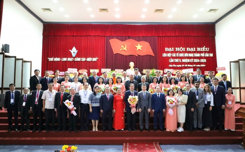 Dấu ấn 35 năm - Cầu nối hữu nghị, hợp tác và phát triển. Dấu ấn 35 năm - Cầu nối hữu nghị, hợp tác và phát triển.
