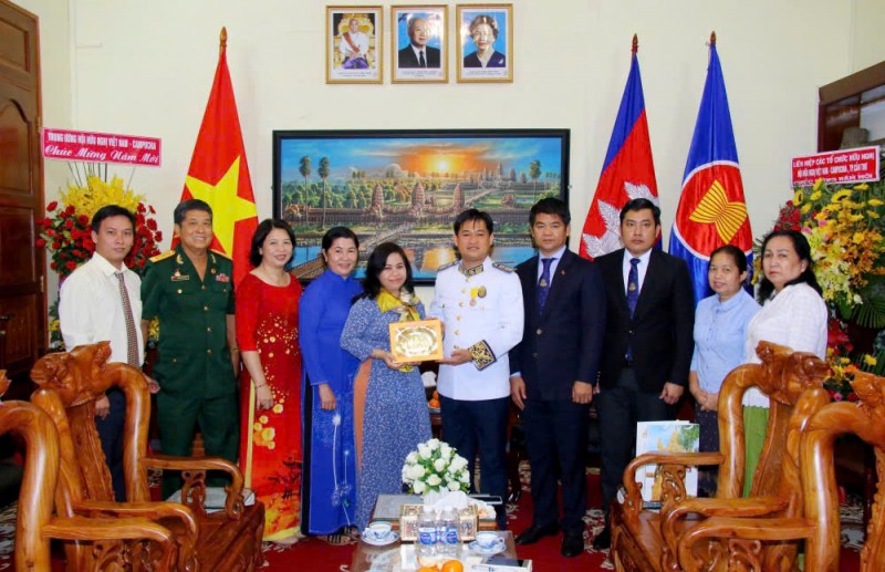 Dấu ấn 35 năm - Cầu nối hữu nghị, hợp tác và phát triển. Dấu ấn 35 năm - Cầu nối hữu nghị, hợp tác và phát triển.