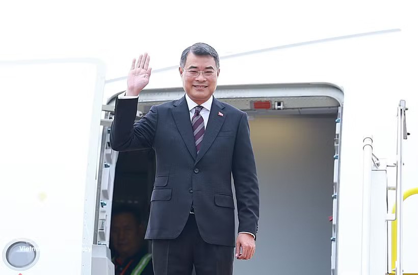 PM Departs for ASEAN – Russia Commemorative Summit PM Departs for ASEAN – Russia Commemorative Summit