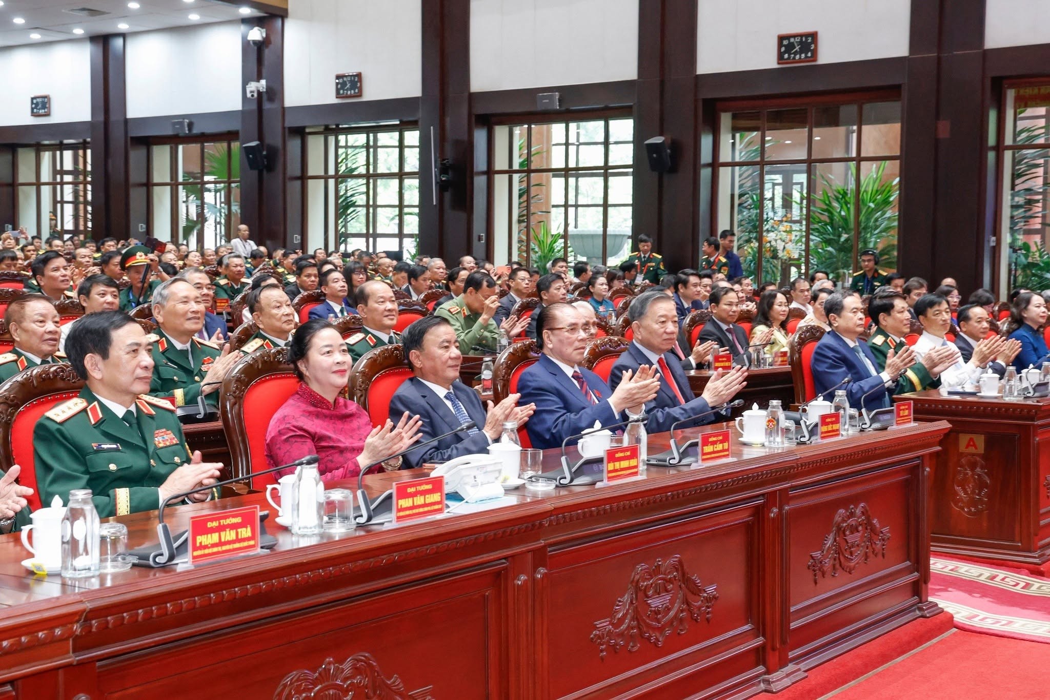 Tổng Bí thư, Chủ tịch nước Tô Lâm cùng các đại biểu tham dự Đại hội Tổng Bí thư, Chủ tịch nước Tô Lâm cùng các đại biểu tham dự Đại hội