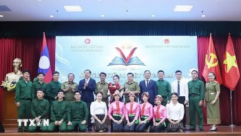 Lan tỏa phong trào học tiếng Việt trong đội ngũ cán bộ Lào