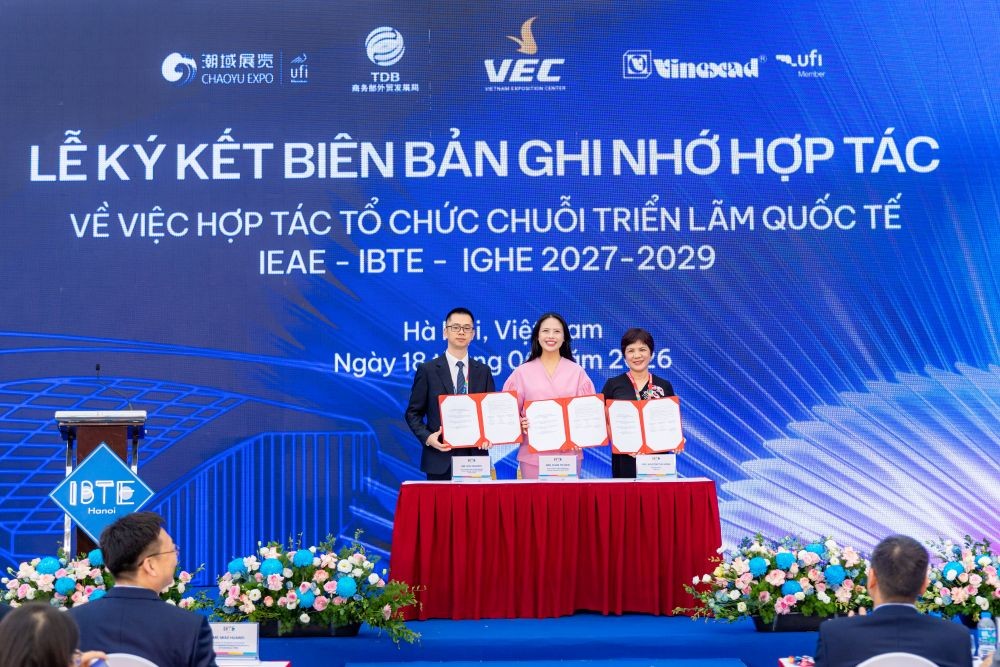 Lễ ký kết đồng thời giữa VEC - Vinexad – doanh nghiệp trực thuộc Bộ Công thương, đơn vị dẫn đầu ngành triển lãm Việt Nam và đối tác Chaoyu Expo - nhà tổ chức hội chợ có quy mô lớn tại Quảng Đông, Trung Quốc. Lễ ký kết đồng thời giữa VEC - Vinexad – doanh nghiệp trực thuộc Bộ Công thương, đơn vị dẫn đầu ngành triển lãm Việt Nam và đối tác Chaoyu Expo - nhà tổ chức hội chợ có quy mô lớn tại Quảng Đông, Trung Quốc.