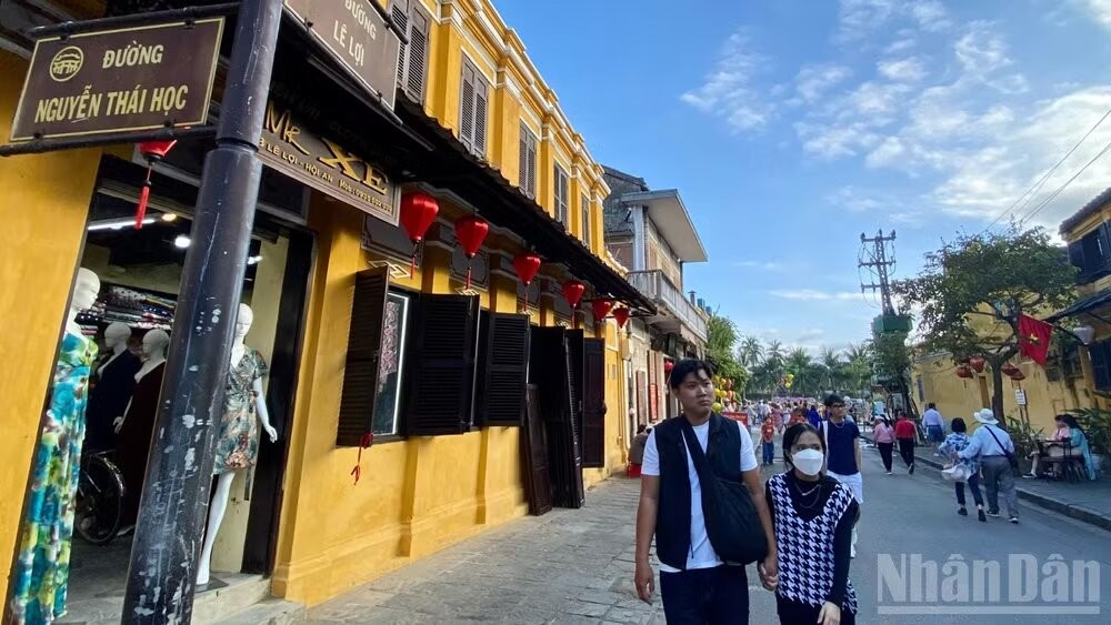 Vietnam Accelerates Tourism Digitalization with AI and Data Technologies Vietnam Accelerates Tourism Digitalization with AI and Data Technologies