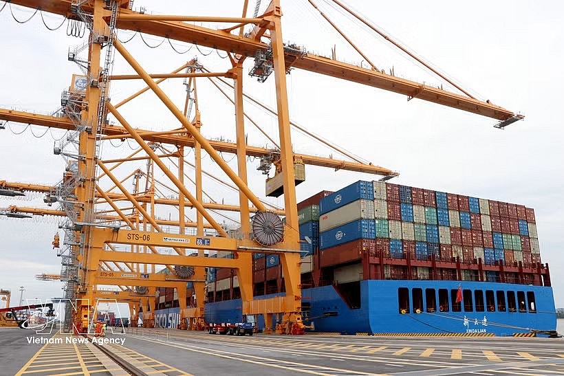 Containers are loaded at Hai Phong Port TIL International Terminal (HTIT). (Photo: VNA) Containers are loaded at Hai Phong Port TIL International Terminal (HTIT). (Photo: VNA)