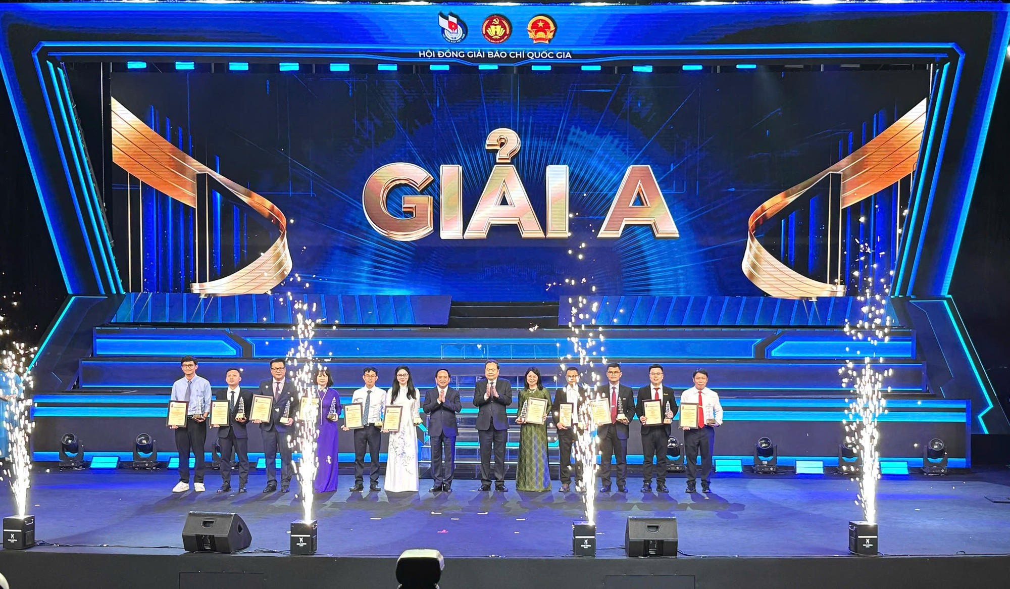 Giải Báo chí Quốc gia: Những tác phẩm chạm đến trái tim và lay động dư luận Giải Báo chí Quốc gia: Những tác phẩm chạm đến trái tim và lay động dư luận