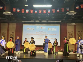 Joining Hands to Preserve the Vietnamese Language and Culture Among Overseas Vietnamese Communities in France