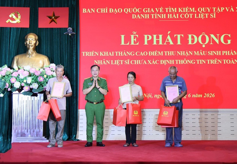 Phó Thủ tướng Phạm Thị Thanh Trà phát động cao điểm thu nhận ADN, mở thêm cơ hội xác định danh tính liệt sĩ Phó Thủ tướng Phạm Thị Thanh Trà phát động cao điểm thu nhận ADN, mở thêm cơ hội xác định danh tính liệt sĩ