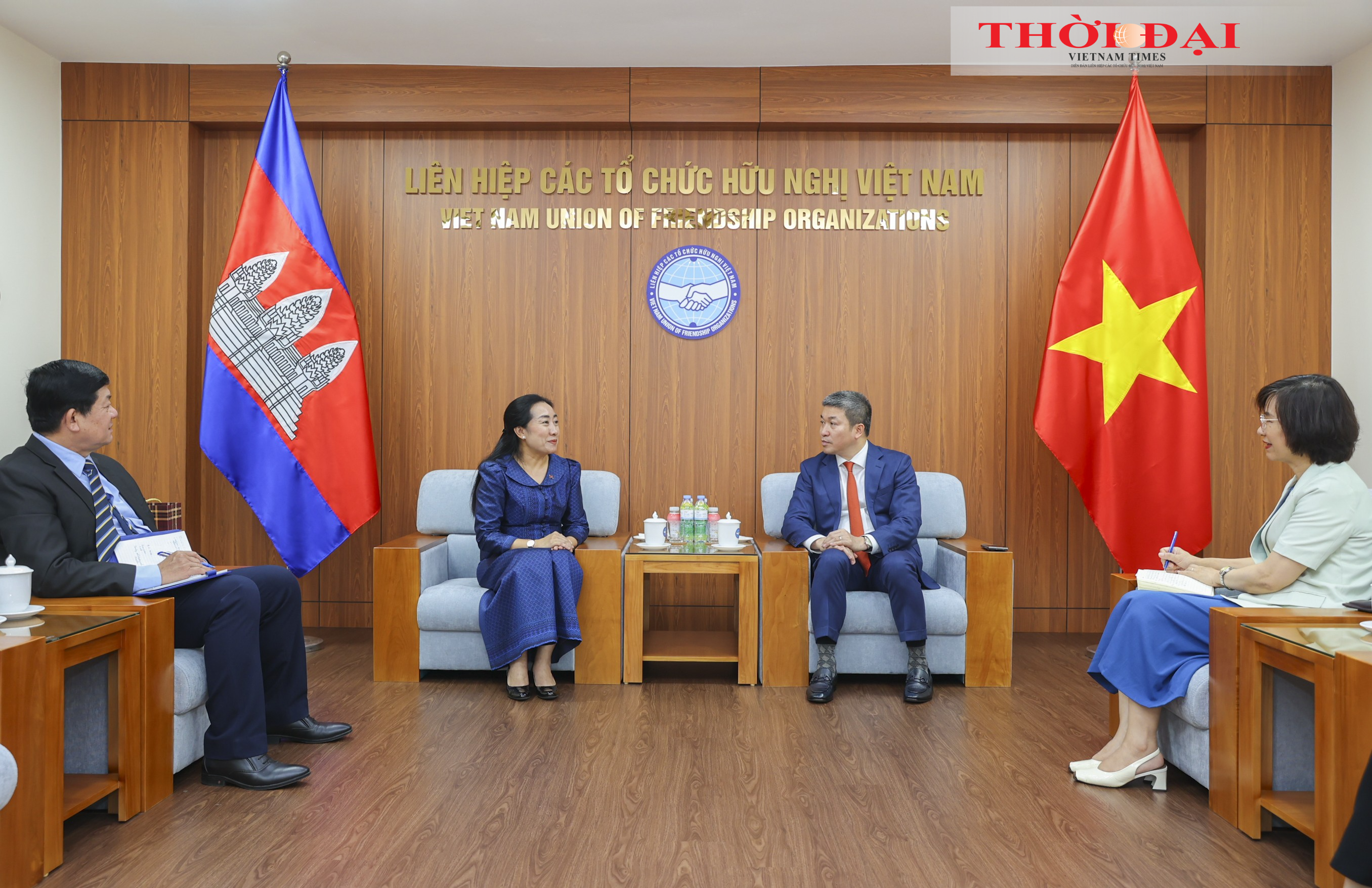 Chủ tịch Liên hiệp các tổ chức hữu nghị Việt Nam Phan Anh Sơn đã tiếp Đại sứ Vương quốc Campuchia tại Việt Nam Touch Sopharath Chủ tịch Liên hiệp các tổ chức hữu nghị Việt Nam Phan Anh Sơn đã tiếp Đại sứ Vương quốc Campuchia tại Việt Nam Touch Sopharath