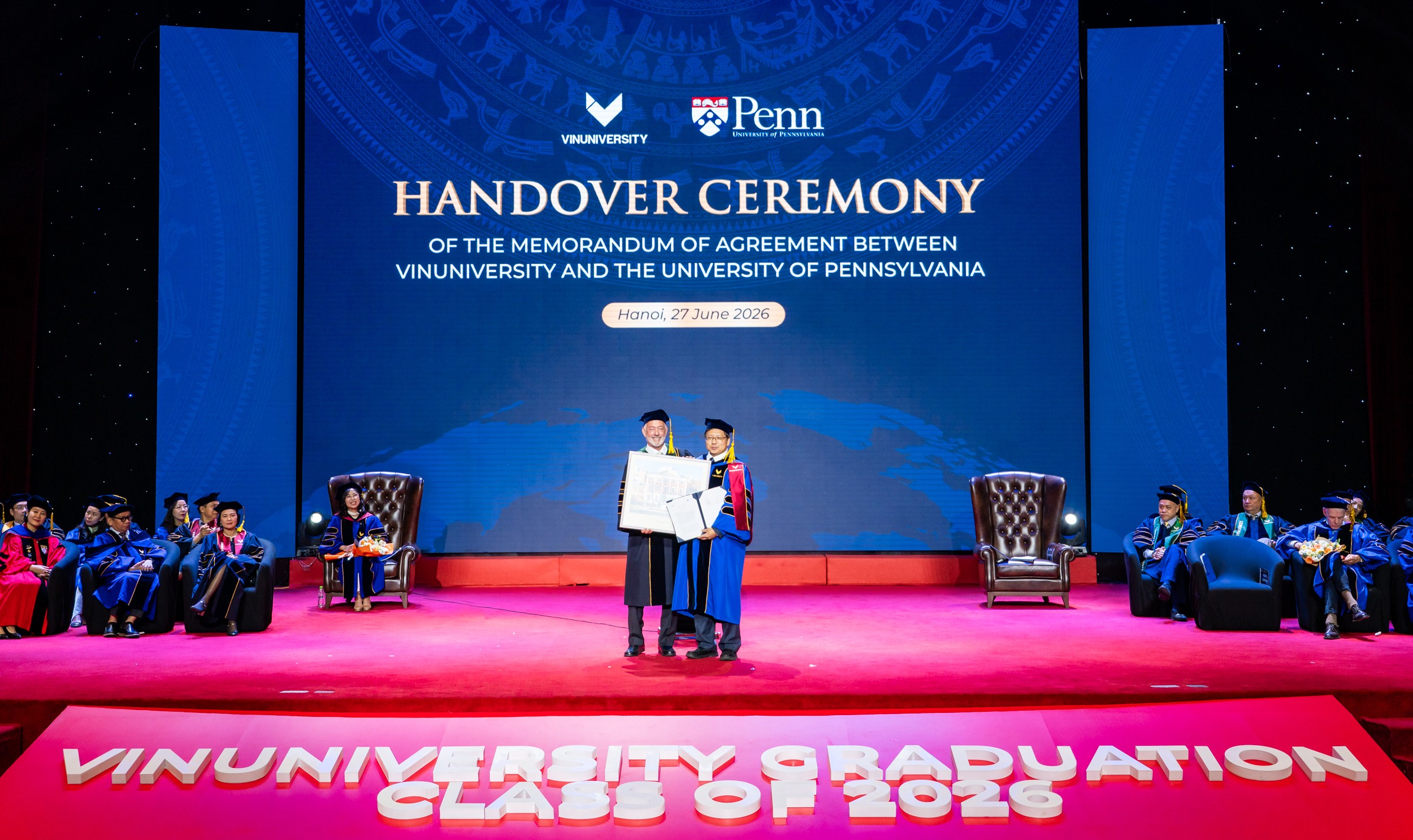 Đại diện tân khoa phát biểu Đại diện tân khoa phát biểu