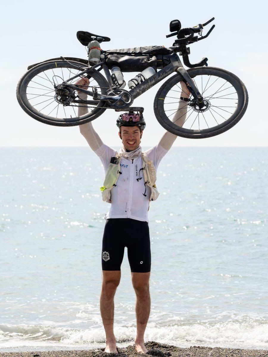 French Adventurer to Cycle 19,000 km to Vietnam, Taking on 14 of Asia and Europe's Highest Passes French Adventurer to Cycle 19,000 km to Vietnam, Taking on 14 of Asia and Europe's Highest Passes