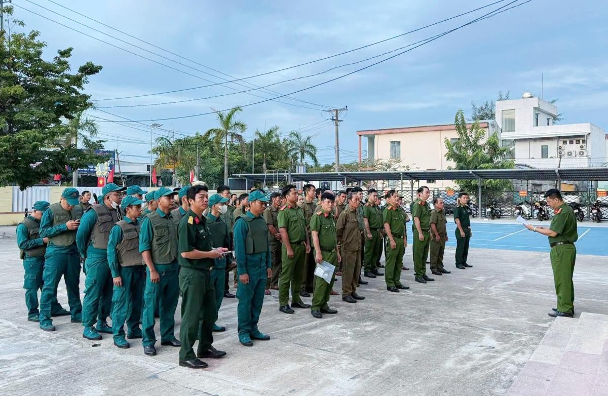 Thang An Commune Police launch a crime crackdown campaign (Photo: Thang An Commune Police launch a crime crackdown campaign (Photo: