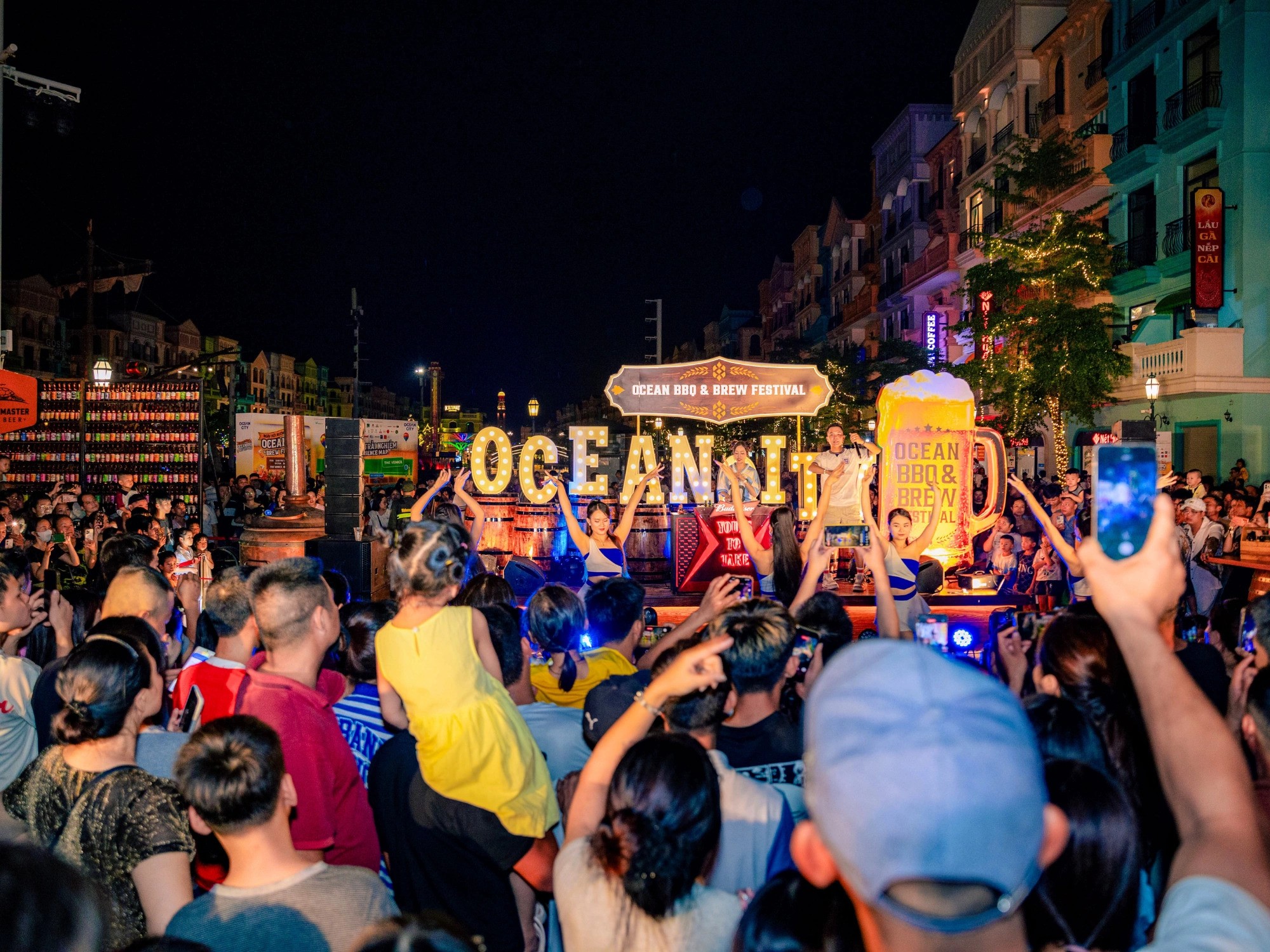 Ngày hội nướng & bia tại Ocean City khai màn bùng nổ, thu hút hàng chục nghìn lượt khách tham dự