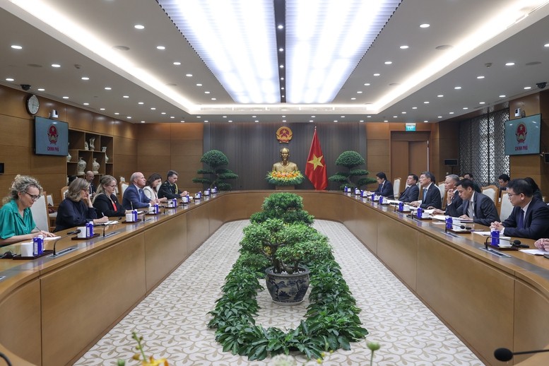 Đại sứ Canada: Việt Nam có vai trò chủ chốt trong ASEAN và khu vực Ấn Độ Dương - Thái Bình Dương Đại sứ Canada: Việt Nam có vai trò chủ chốt trong ASEAN và khu vực Ấn Độ Dương - Thái Bình Dương