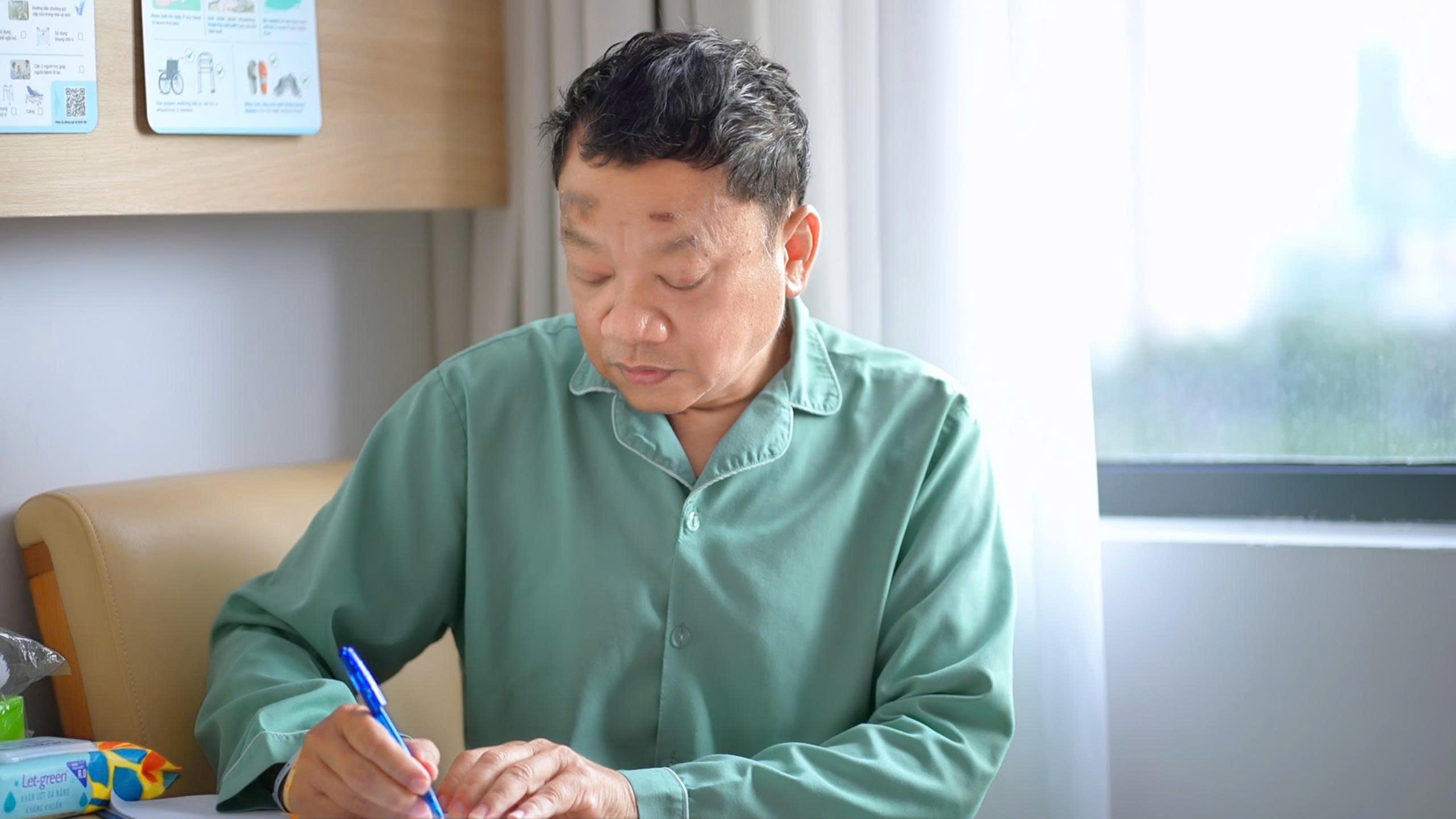 Chỉ 2 ngày sau phẫu thuật, khả năng vận động được cải thiện, bệnh nhân trở lại các sinh hoạt bình thường.