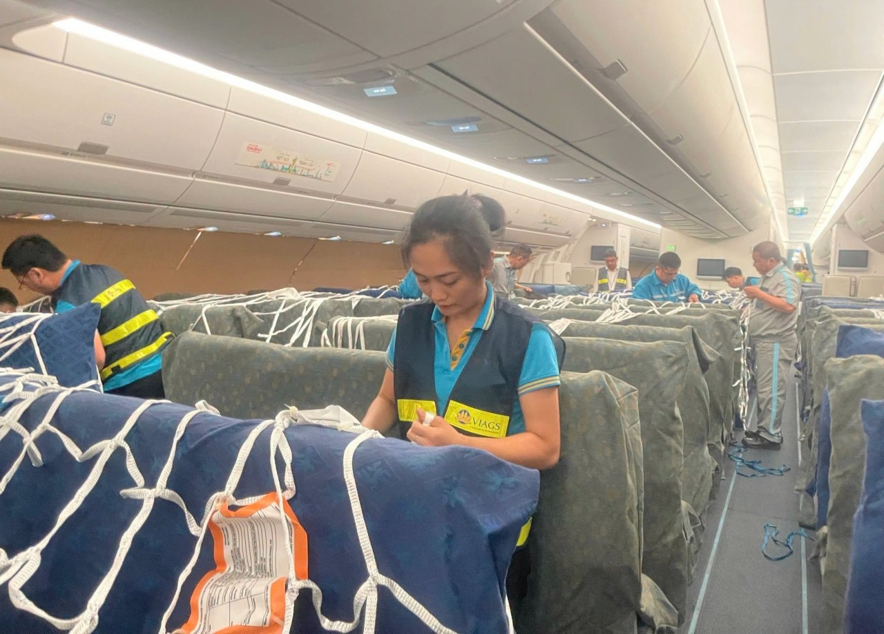 The flight carried 46.8 tons of relief supplies, equipment, and materials to support Venezuelan communities and search-and-rescue operations. (Photo: Vietnam Airlines) The flight carried 46.8 tons of relief supplies, equipment, and materials to support Venezuelan communities and search-and-rescue operations. (Photo: Vietnam Airlines)