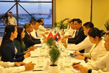 Champasak Proposes Expanded Cooperation with Can Tho Across Multiple Sectors