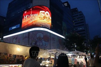 Hình ảnh 50 năm Thành phố mang tên Bác rực sáng giữa trung tâm Seoul