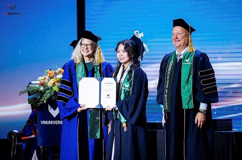 Từ lâm sàng đến AI: Cách VinUni đào tạo bác sĩ tương lai Từ lâm sàng đến AI: Cách VinUni đào tạo bác sĩ tương lai