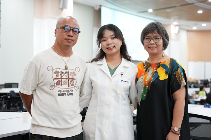 Từ lâm sàng đến AI: Cách VinUni đào tạo bác sĩ tương lai Từ lâm sàng đến AI: Cách VinUni đào tạo bác sĩ tương lai