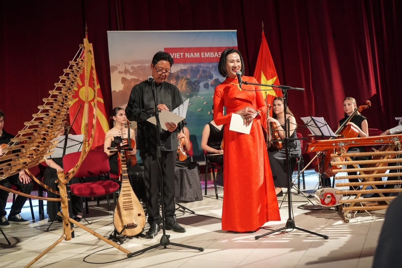Ambassador Nguyen Thi Minh Nguyet delivers remarks at the event. (Photo: Embassy of Vietnam in Bulgaria) Ambassador Nguyen Thi Minh Nguyet delivers remarks at the event. (Photo: Embassy of Vietnam in Bulgaria)