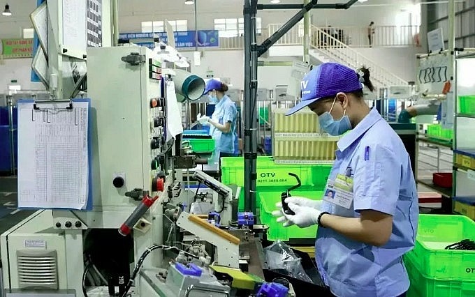 Manufacturing leads Vietnam's FDI inflows, drawing US$10.76 billion, or nearly 62% of newly registered investment capital. (Illustrative image) Manufacturing leads Vietnam's FDI inflows, drawing US$10.76 billion, or nearly 62% of newly registered investment capital. (Illustrative image)
