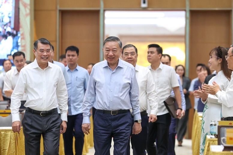 Tổng Bí thư, Chủ tịch nước Tô Lâm dự phiên họp Chính phủ thường kỳ tháng 6/2026 và Hội nghị trực tuyến Chính phủ với các địa phương Tổng Bí thư, Chủ tịch nước Tô Lâm dự phiên họp Chính phủ thường kỳ tháng 6/2026 và Hội nghị trực tuyến Chính phủ với các địa phương