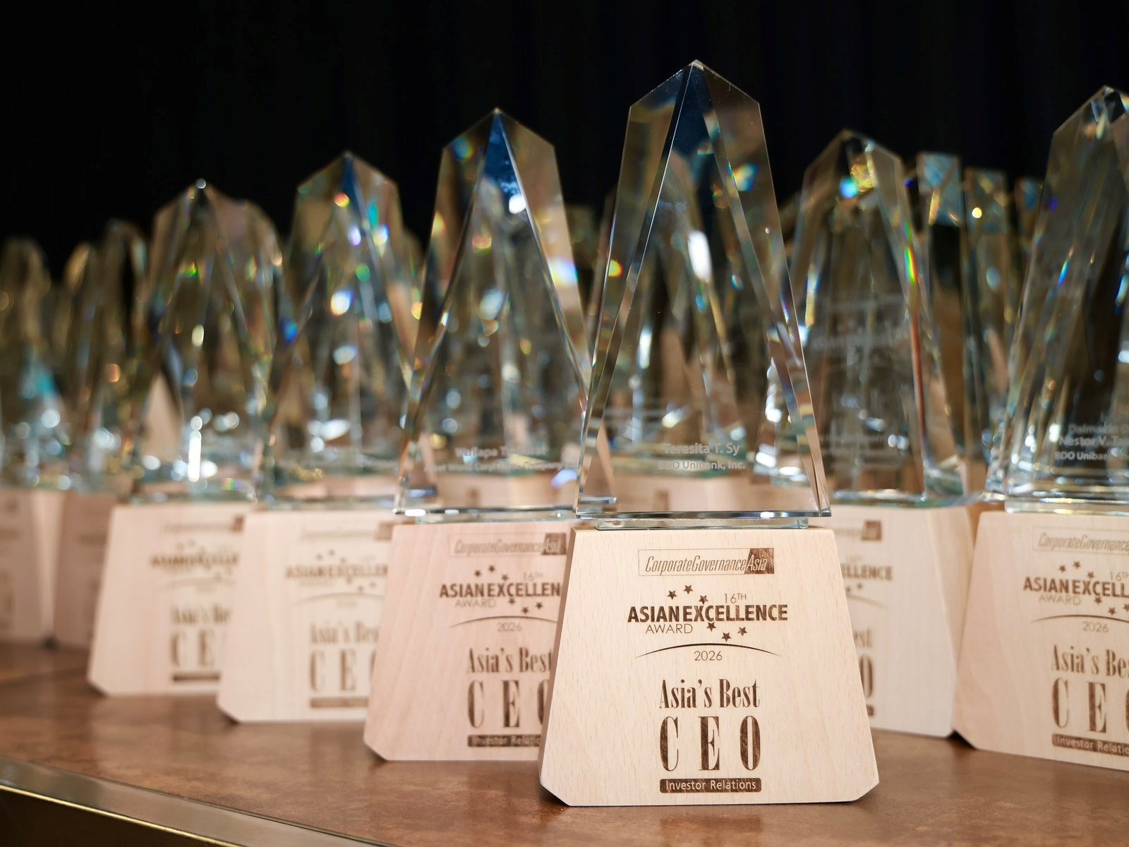 VinFast được vinh danh tại Asian Excellence Awards 2026 về quan hệ nhà đầu tư VinFast được vinh danh tại Asian Excellence Awards 2026 về quan hệ nhà đầu tư