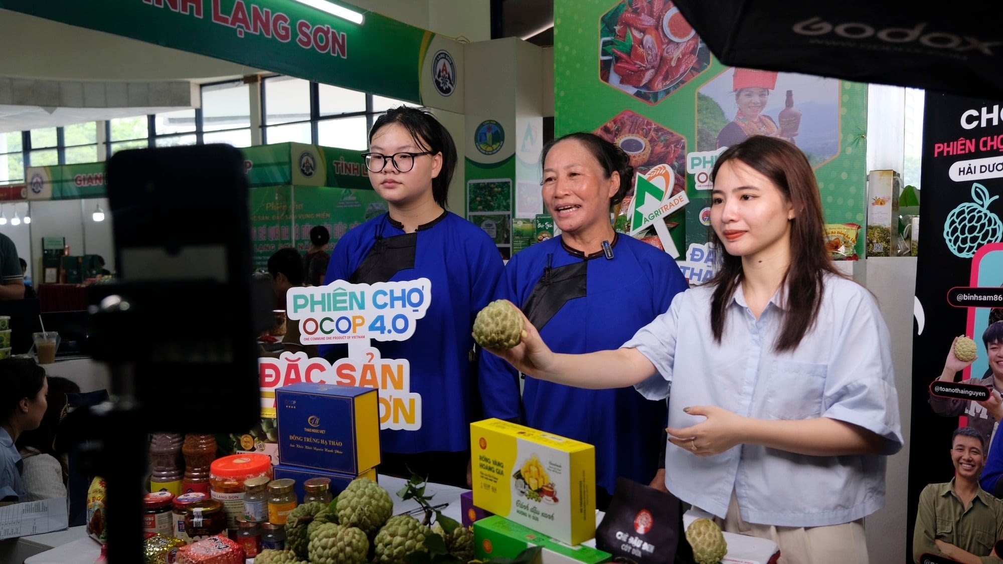 Chuyển đổi số mở rộng cơ hội phát triển cho đồng bào dân tộc thiểu số Chuyển đổi số mở rộng cơ hội phát triển cho đồng bào dân tộc thiểu số