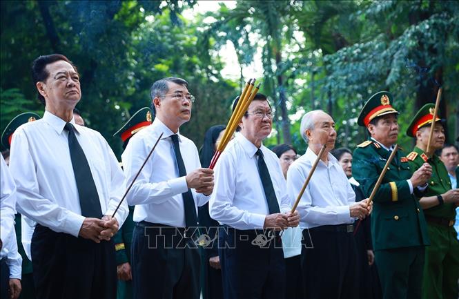 Thủ tướng Lê Minh Hưng: Tìm kiếm hài cốt các anh hùng, liệt sĩ bằng tấm lòng tri ân và tinh thần trách nhiệm cao nhất Chú thích ảnh