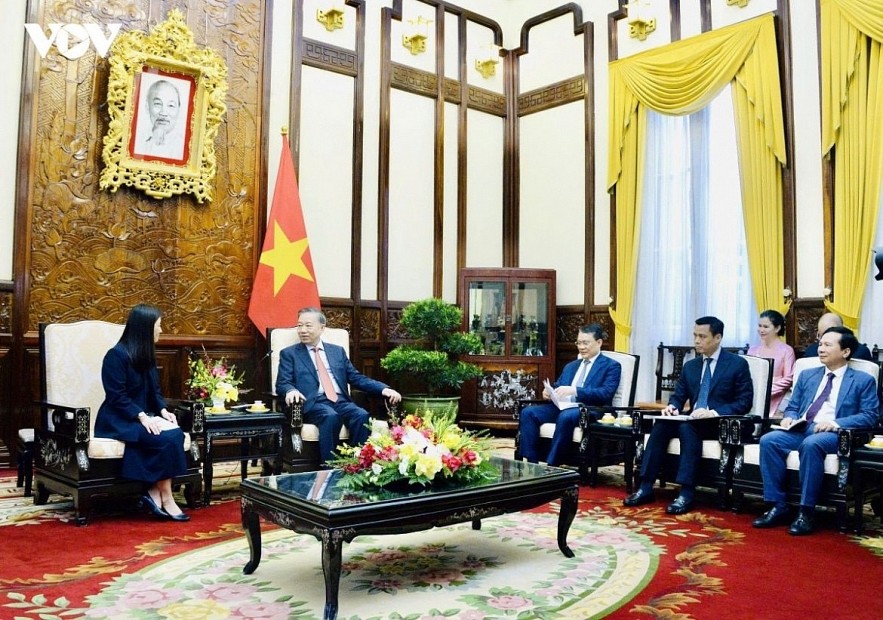 Vietnamese Party General Secretary and State President To Lam receives newly appointed US Ambassador Jennifer Wicks in Hanoi on July 6.