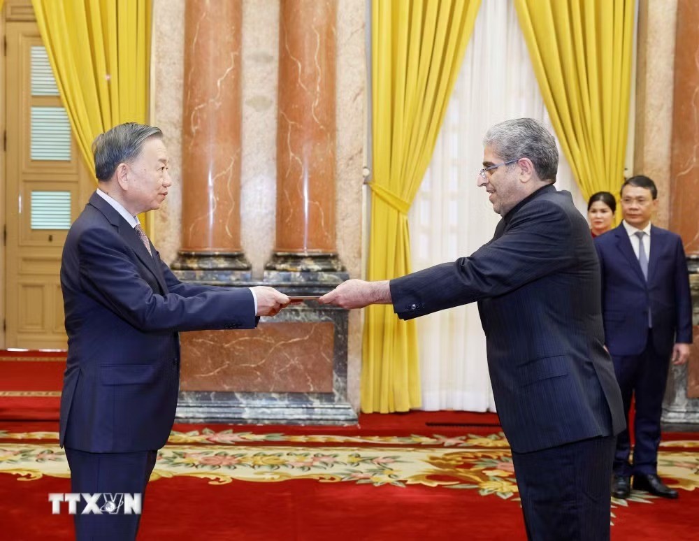 Tổng Bí thư, Chủ tịch nước Tô Lâm tiếp các Đại sứ trình Quốc thư