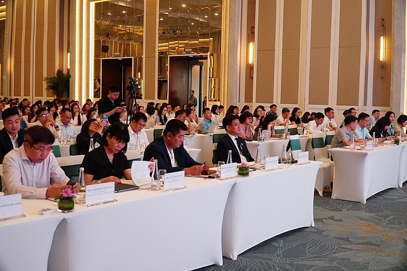 Hoàn thiện khung khổ pháp lý, tạo thuận lợi cho doanh nghiệp phát hành chứng khoán Hoàn thiện khung khổ pháp lý, tạo thuận lợi cho doanh nghiệp phát hành chứng khoán
