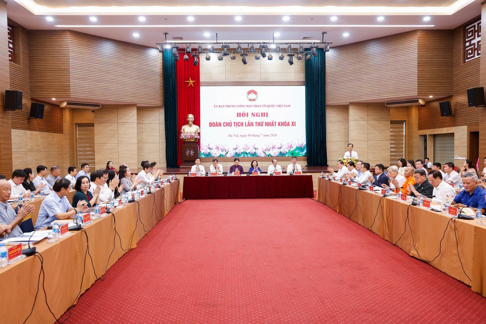 Hội nghị Đoàn Chủ tịch Ủy ban Trung ương MTTQ Việt Nam lần thứ nhất, khoá XI Hội nghị Đoàn Chủ tịch Ủy ban Trung ương MTTQ Việt Nam lần thứ nhất, khoá XI