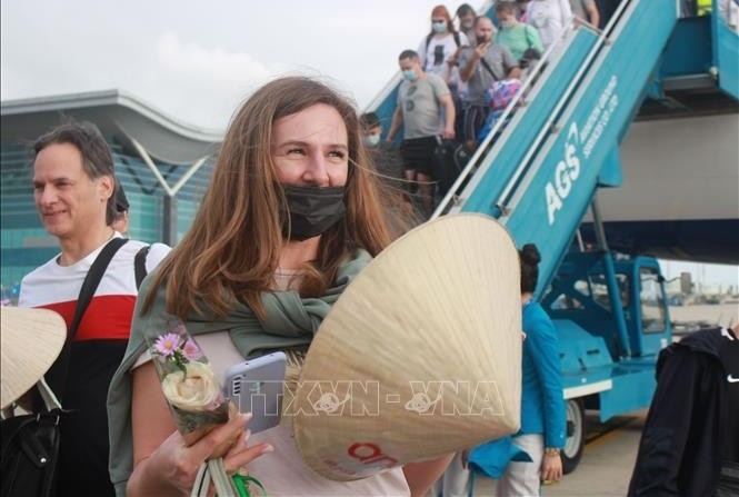 More than 742,000 Russian visitors traveled to Viet Nam during the first half of this year. (Photo: Phan Sau/VNA)