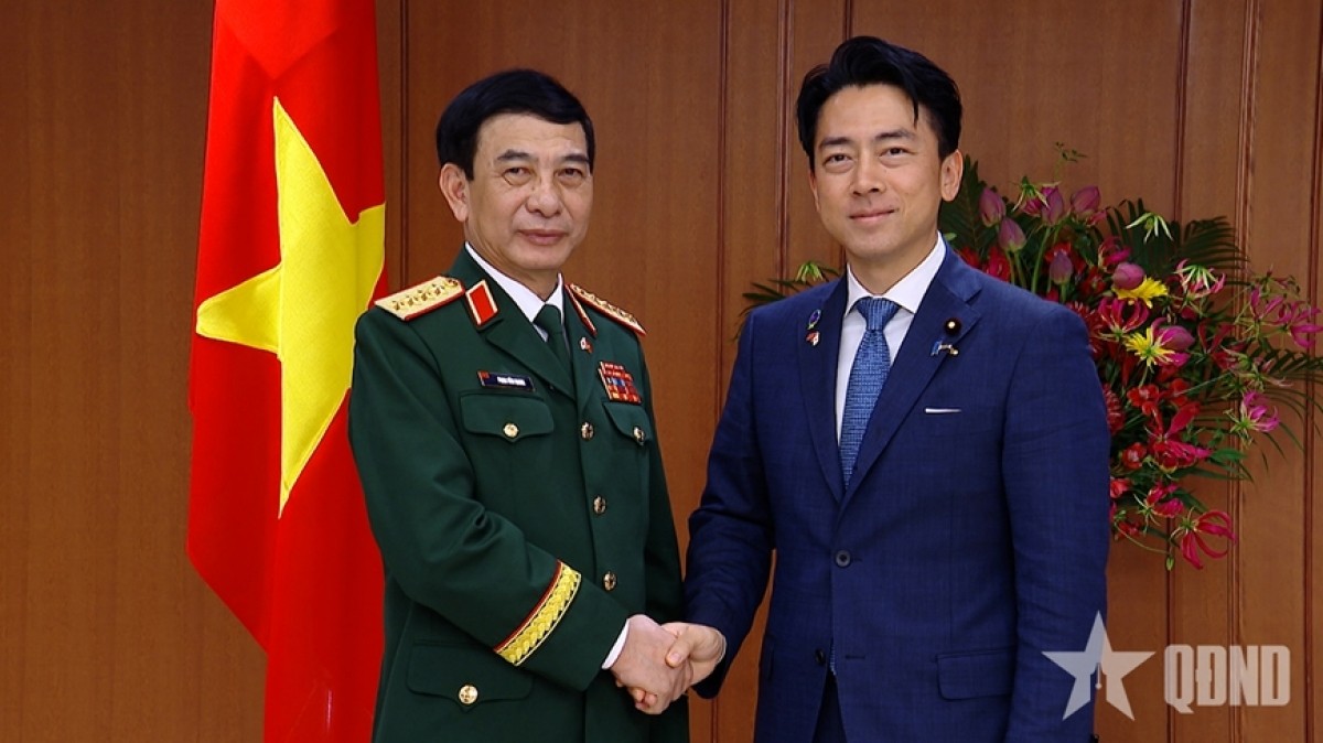 Đại tướng Phan Văn Giang và Bộ trưởng Bộ Quốc phòng Nhật Bản Koizumi Shinjiro. Ảnh: qdnd.vn Đại tướng Phan Văn Giang và Bộ trưởng Bộ Quốc phòng Nhật Bản Koizumi Shinjiro. Ảnh: qdnd.vn