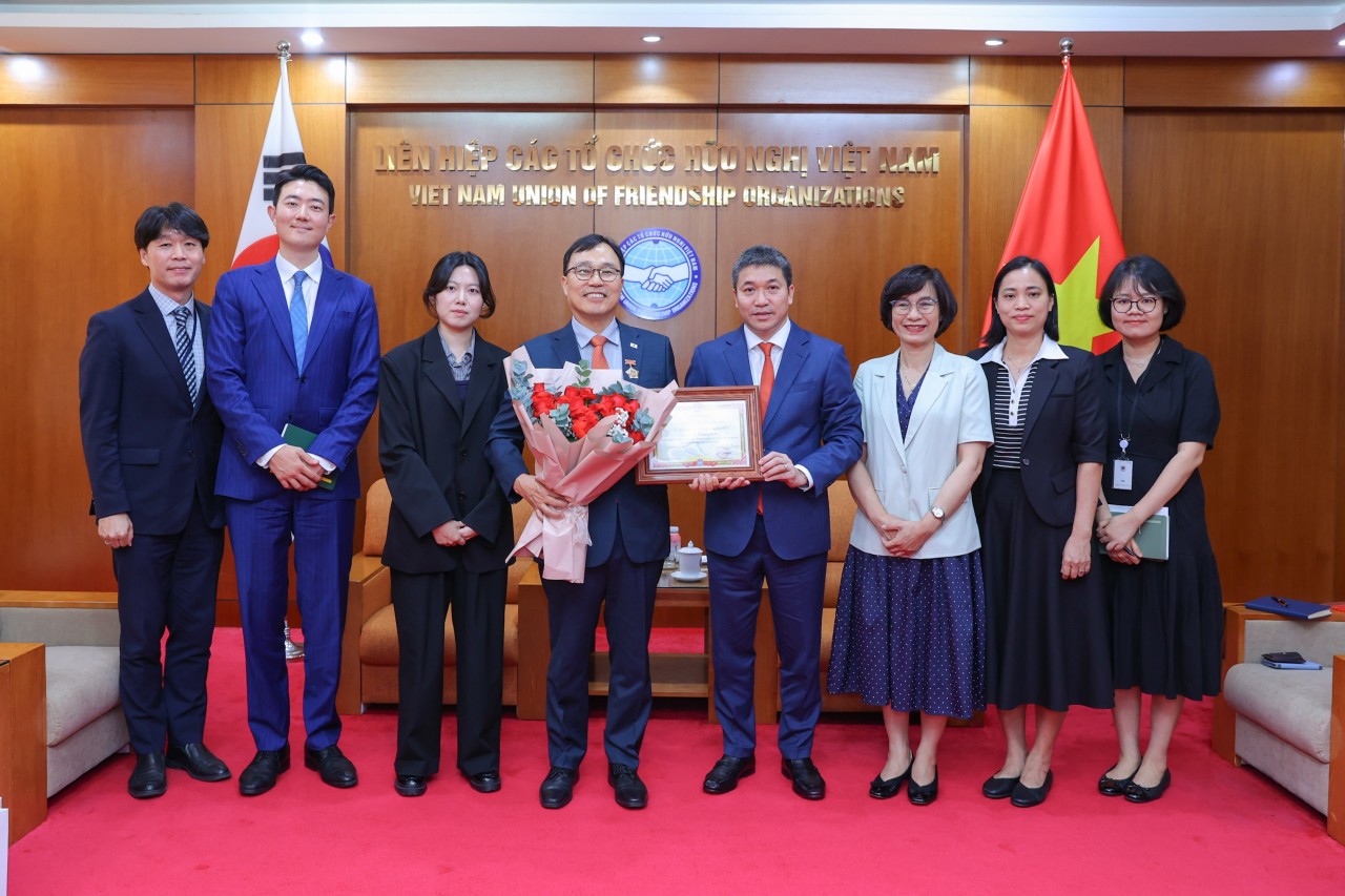 Ambassador Choi Young Sam Awarded “For Peace and Friendship Among Nations” Medal Ambassador Choi Young Sam Awarded “For Peace and Friendship Among Nations” Medal