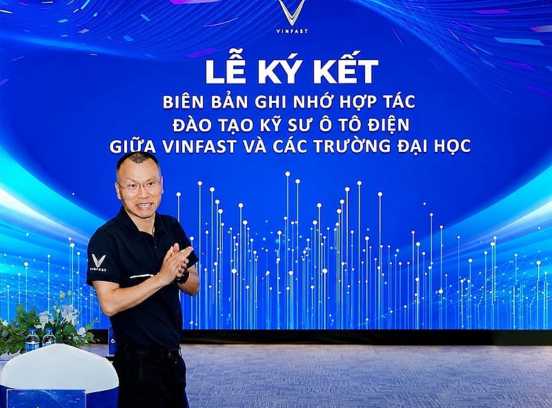 Ông Trịnh Văn Ngân – Tổng Giám đốc Công ty cổ phần Sản xuất và Kinh doanh VinFast (VFTP) - khẳng định doanh nghiệp sẽ tận dụng tối đa lợi thế về trang thiết bị hiện đại và kinh nghiệm thực chiến để đồng hành cùng các cơ sở đào tạo.