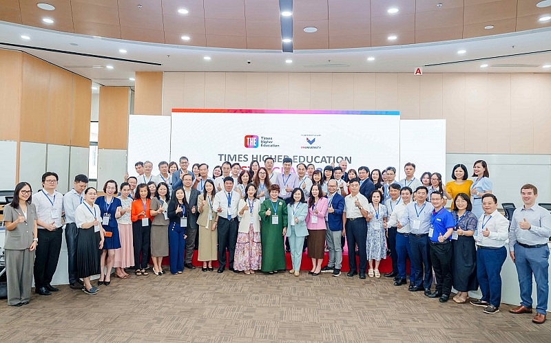 Hội thảo “Từ dữ liệu đến vị thế: Nghiên cứu, phát triển bền vững và sự hiện diện toàn cầu của đại học Việt Nam” do VinUni và Times Higher Education phối hợp tổ chức. Hội thảo “Từ dữ liệu đến vị thế: Nghiên cứu, phát triển bền vững và sự hiện diện toàn cầu của đại học Việt Nam” do VinUni và Times Higher Education phối hợp tổ chức.