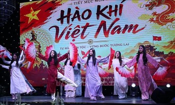 Tiếng Việt kết nối thế hệ trẻ kiều bào với cội nguồn