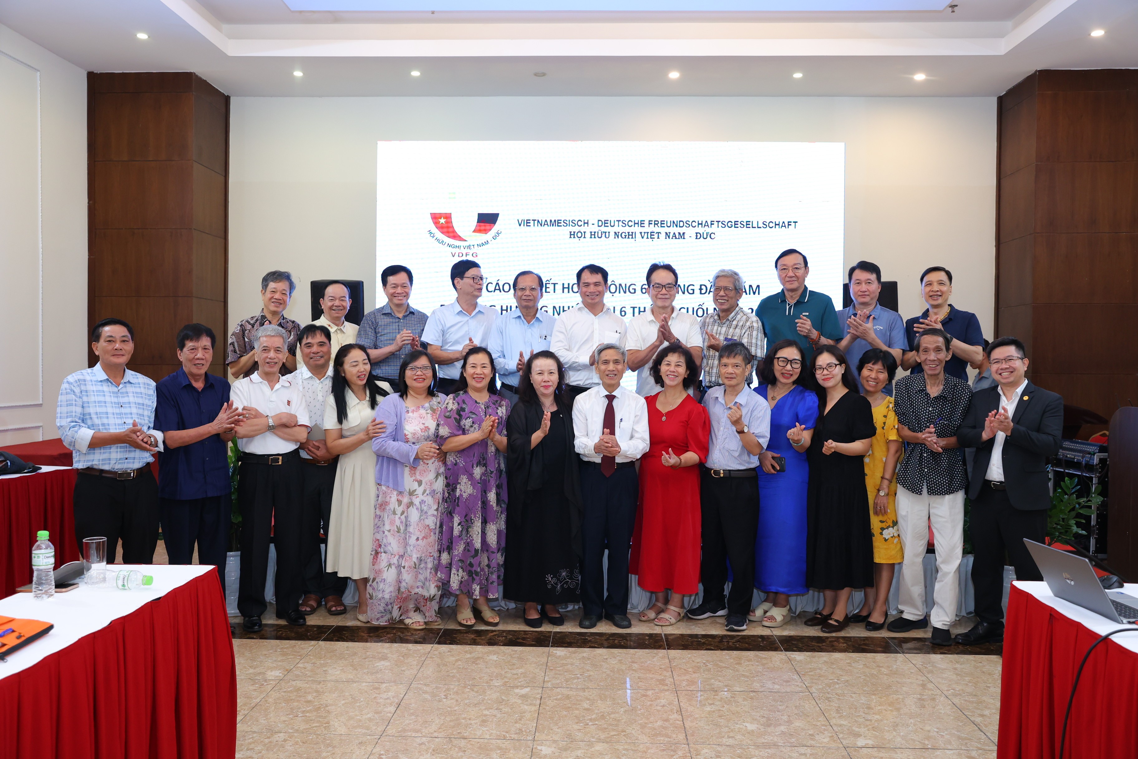 Hướng tới ký thỏa thuận hợp tác, thúc đẩy giao lưu nhân dân Việt Nam - Đức Hướng tới ký thỏa thuận hợp tác, thúc đẩy giao lưu nhân dân Việt Nam - Đức