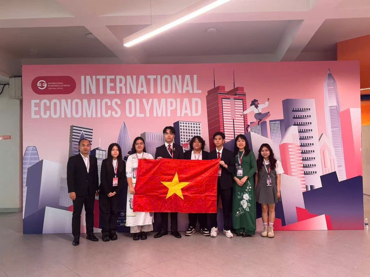 Vietnamese Intellect Affirmed on International Stage