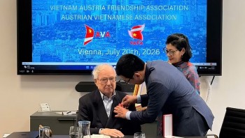 Trao tặng Hội Áo-Việt và ông Peter Jankowitsch Huân chương Hữu nghị của Chủ tịch nước